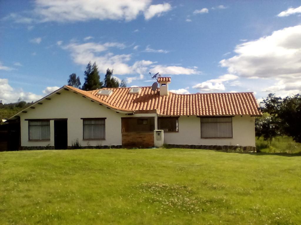 Hospedaje y Zona de Camping Pistacho Hostal Villa de Leyva Exterior foto